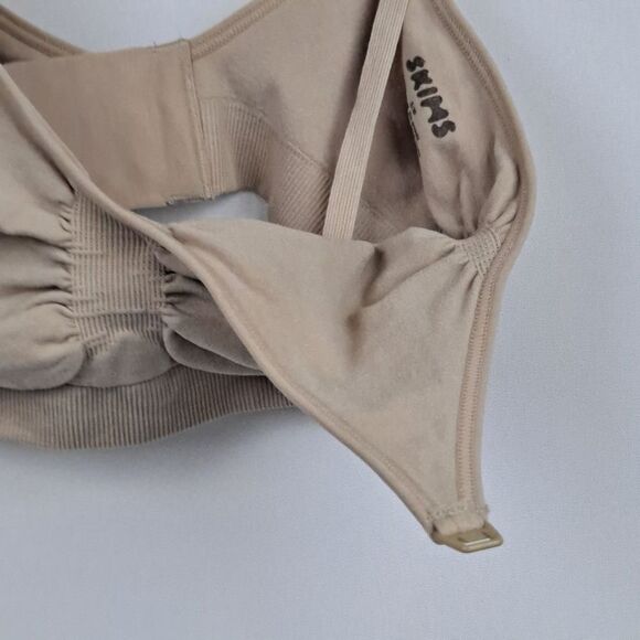 Skims ladies breast feeding bra NWOT - Picture 4 of 9